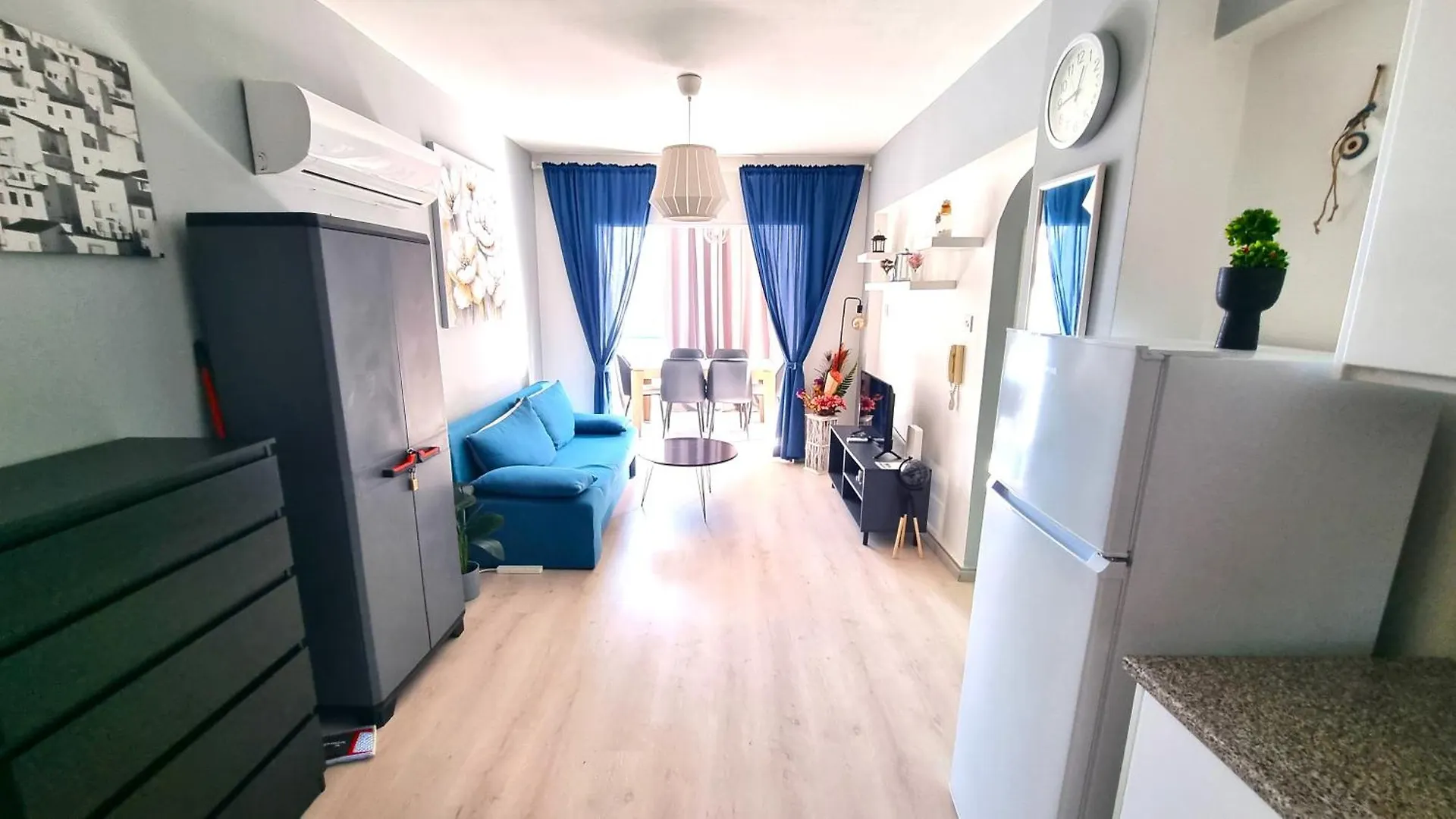 2Br Apt Coastal Comfort With Internet Access ラルナカ 0*,  キプロス